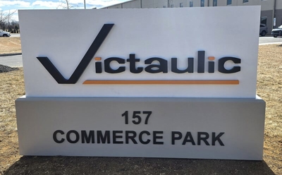 Exterior Signage Photo